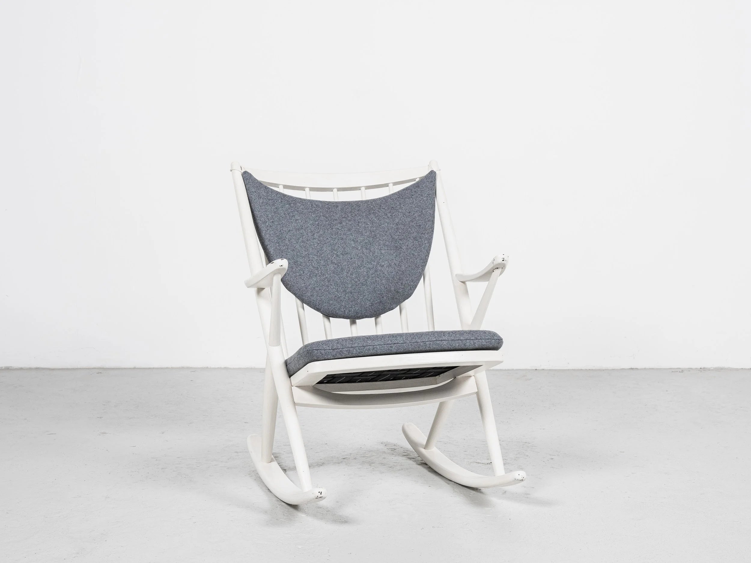 Midcentury_Danish_white_rocking_chair_by_Frank_Reenskaug_for_Bramin_1960s