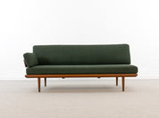 1950s_Minerva_Sofa_by_Peter_Hvidt_and_Orla_Mølgaard_Nielsen_for_France_and_Daverkosen,_Denmark