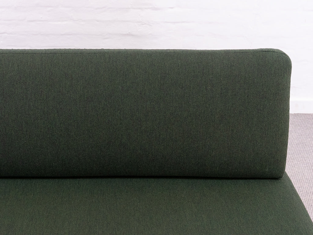 1950s_Minerva_Sofa_by_Peter_Hvidt_and_Orla_Mølgaard_Nielsen_for_France_and_Daverkosen,_Denmark