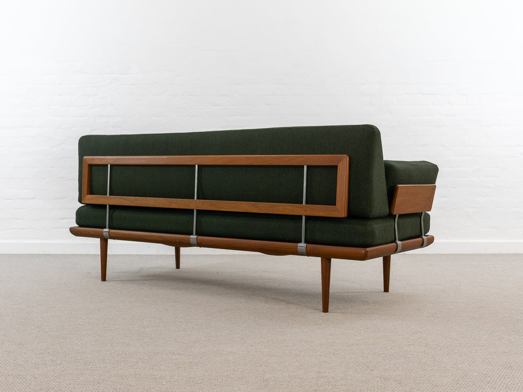 1950s_Minerva_Sofa_by_Peter_Hvidt_and_Orla_Mølgaard_Nielsen_for_France_and_Daverkosen,_Denmark