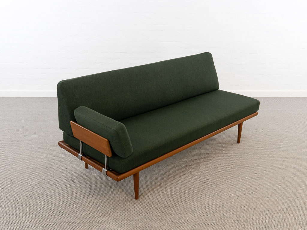 1950s_Minerva_Sofa_by_Peter_Hvidt_and_Orla_Mølgaard_Nielsen_for_France_and_Daverkosen,_Denmark