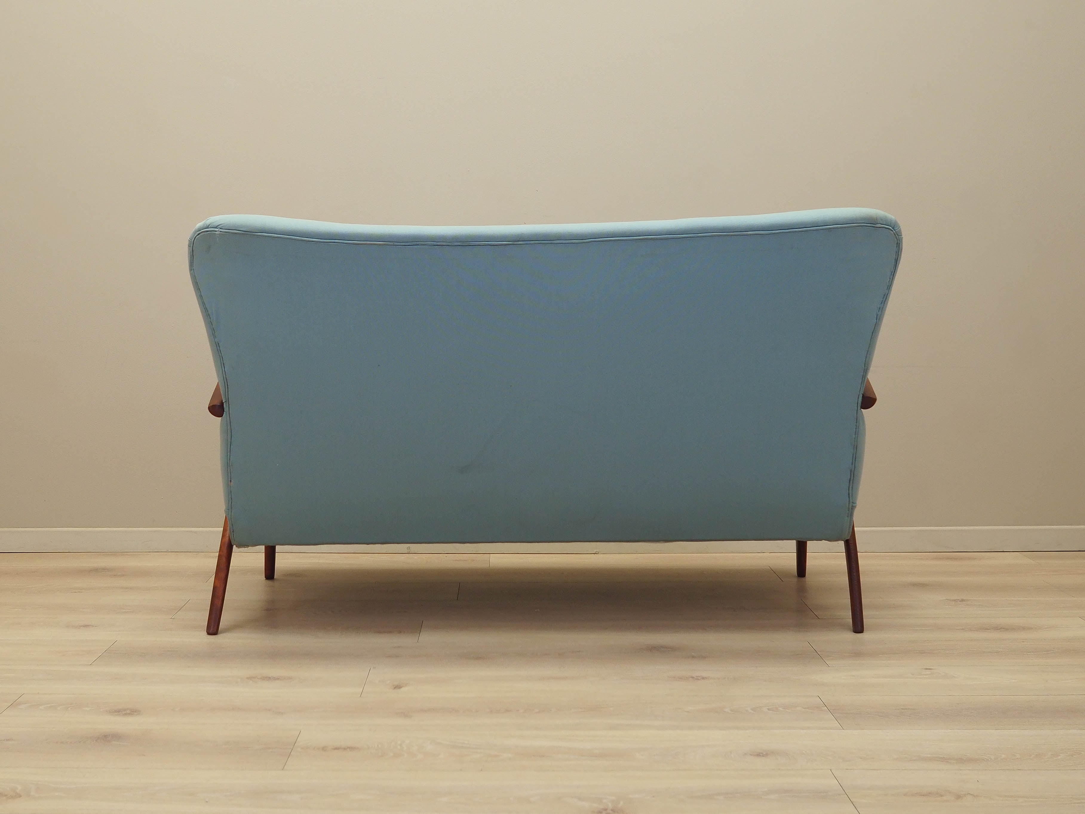 Italian_Mid-Century_Modern_Sofa_from_1970s,_Italy