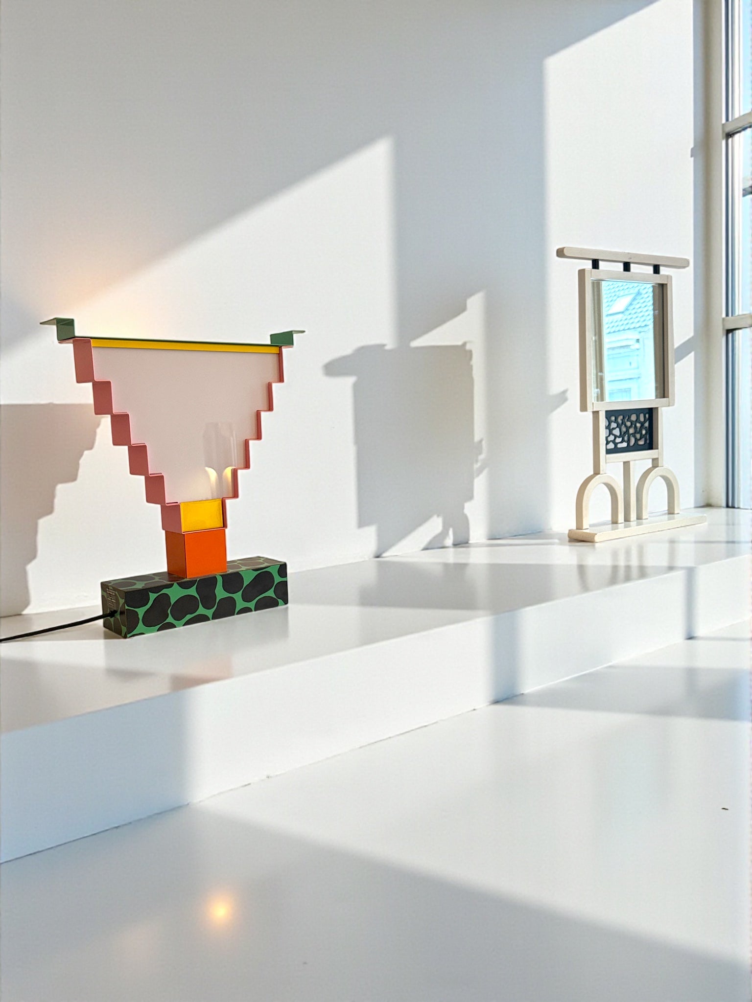 Rare_Wall_Mirror_by_George_J._Sowden_for_La_Donna_and_Memphis_Milano,_1986,_Italy