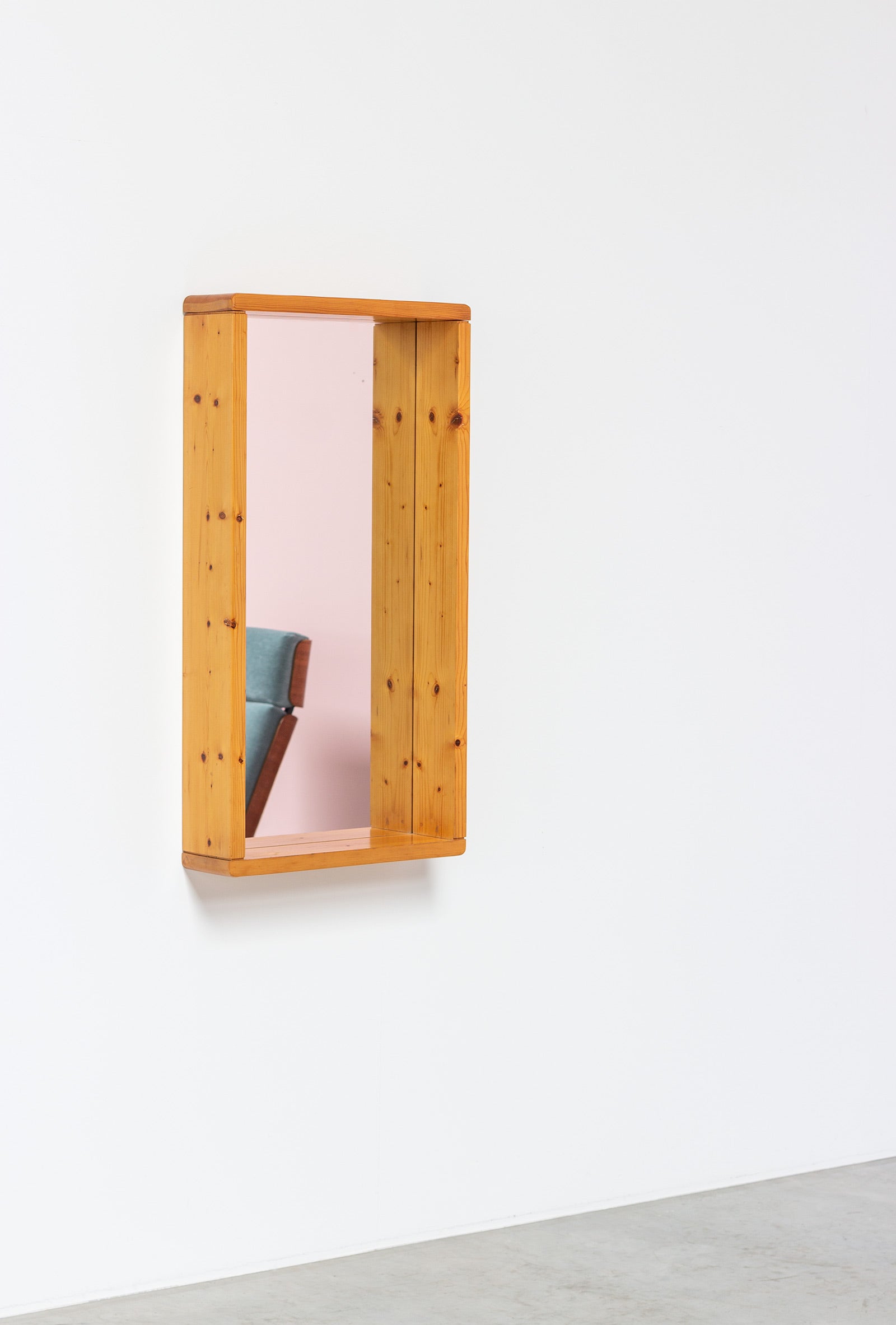 Mirror_design_by_Maison_Regain_France,_circa_1970