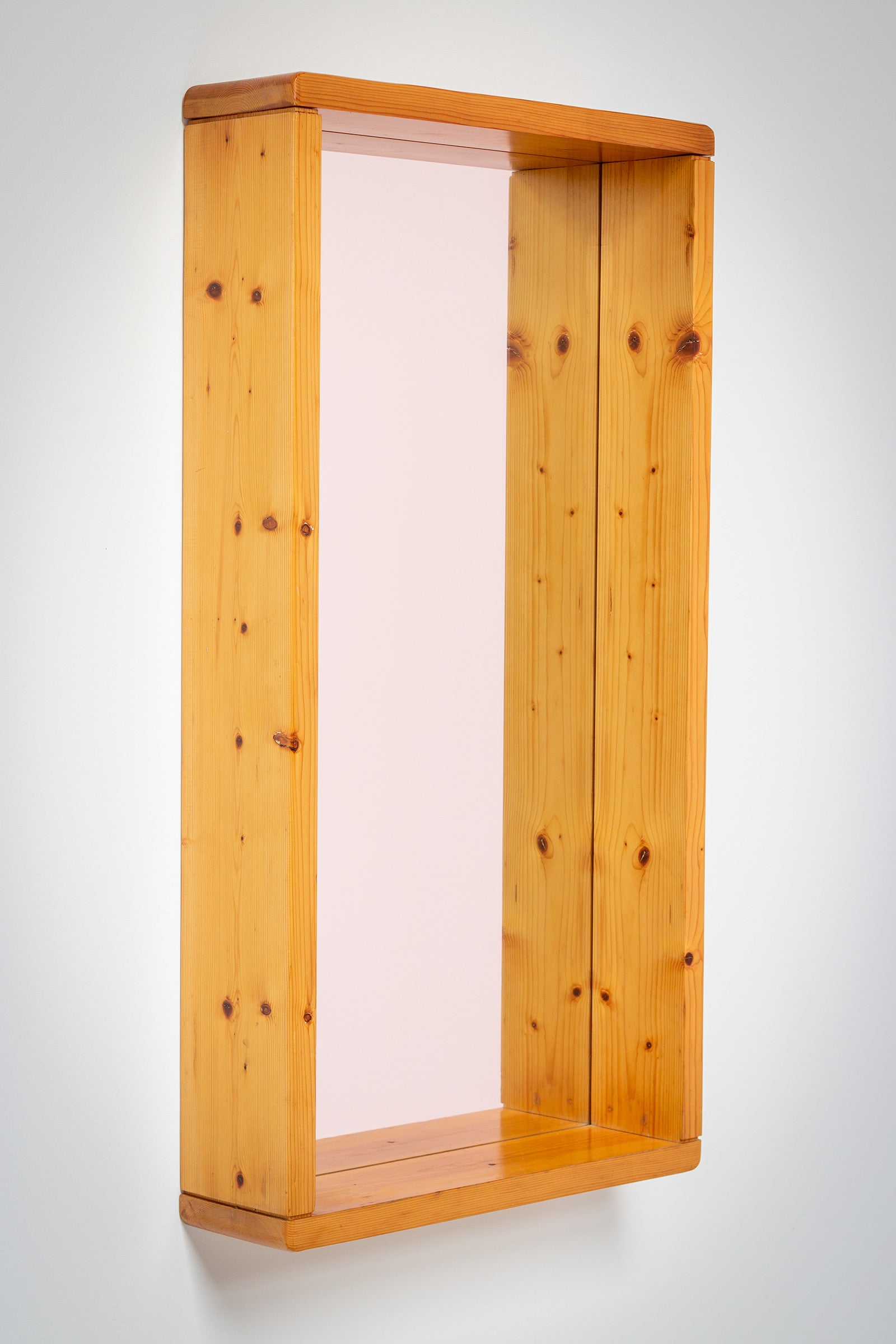 Mirror_design_by_Maison_Regain_France,_circa_1970