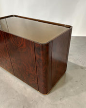 Italian_Modernist_Dry_Bar_Cabinet_in_Walnut_Burl,_Brass_and_Mirror,_1970s