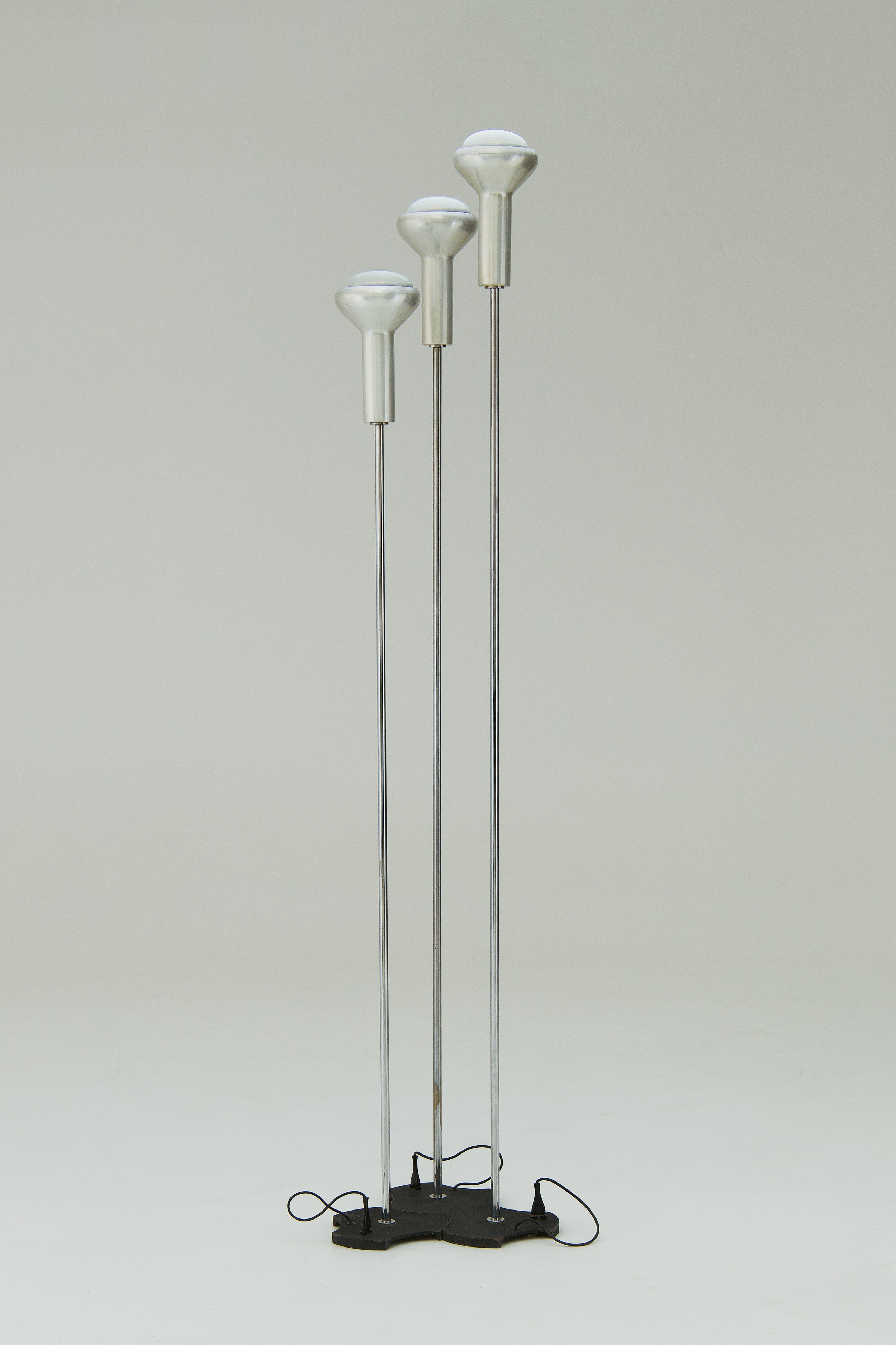 Model_1073/3_Floor_Lamp_Set_by_Gino_Sarfatti_for_Arteluce,_1956,_Italy