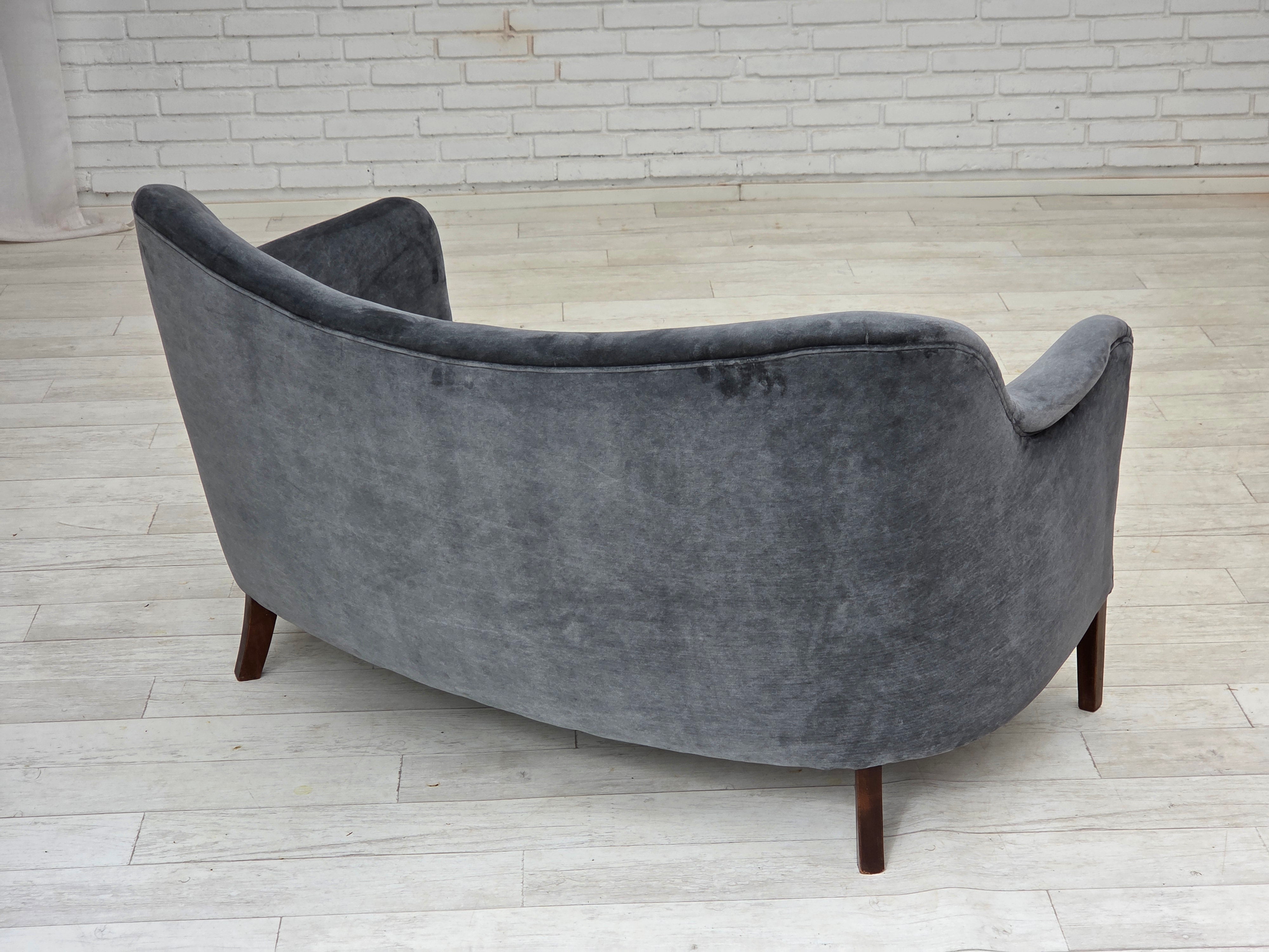 Model_185_Sofa_by_Slagelse_Møbelværk_from_1960s_Denmark