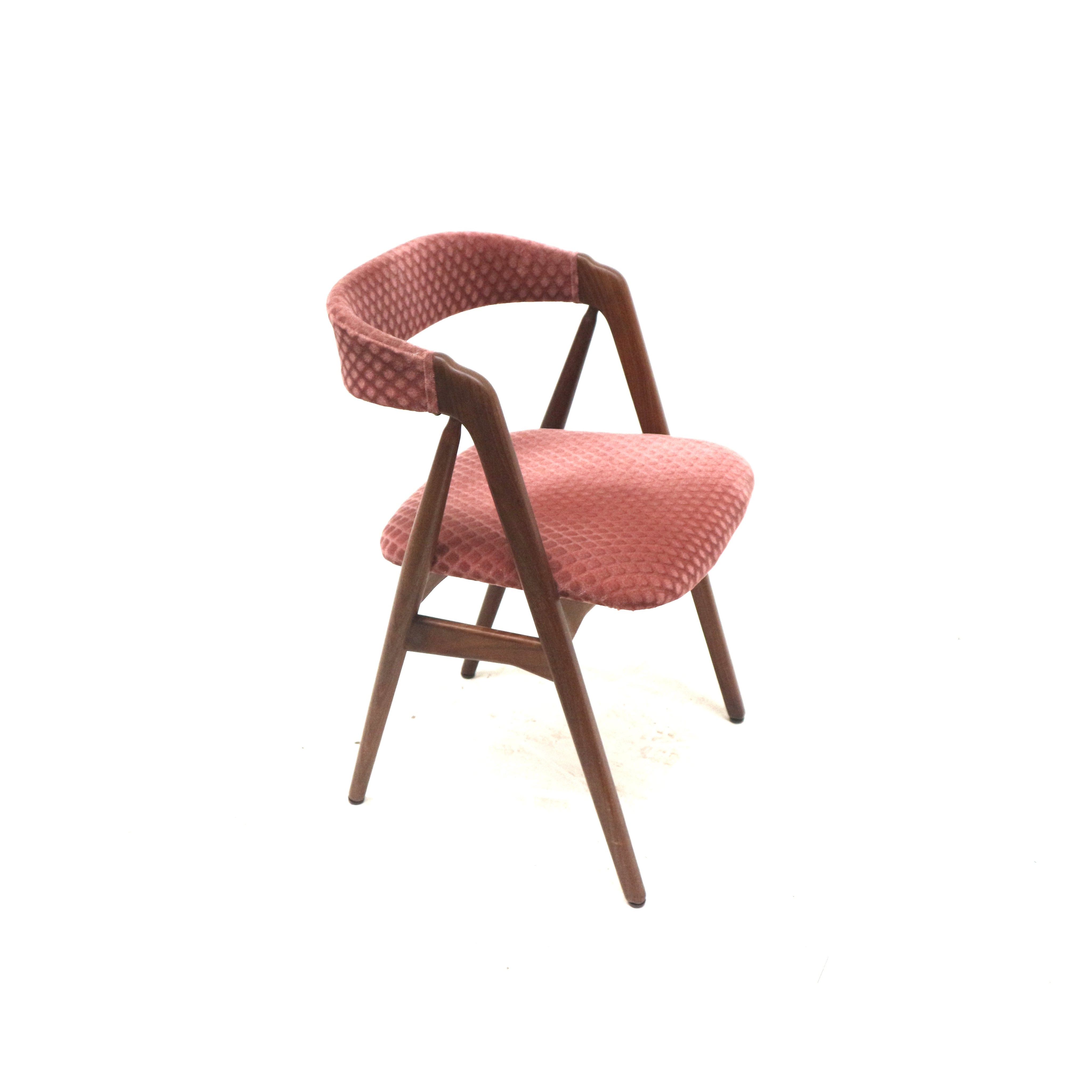 Model_205_Chair_by_Thomas_Harlev_for_Farstrup_Møbler,_1950s,_Denmark