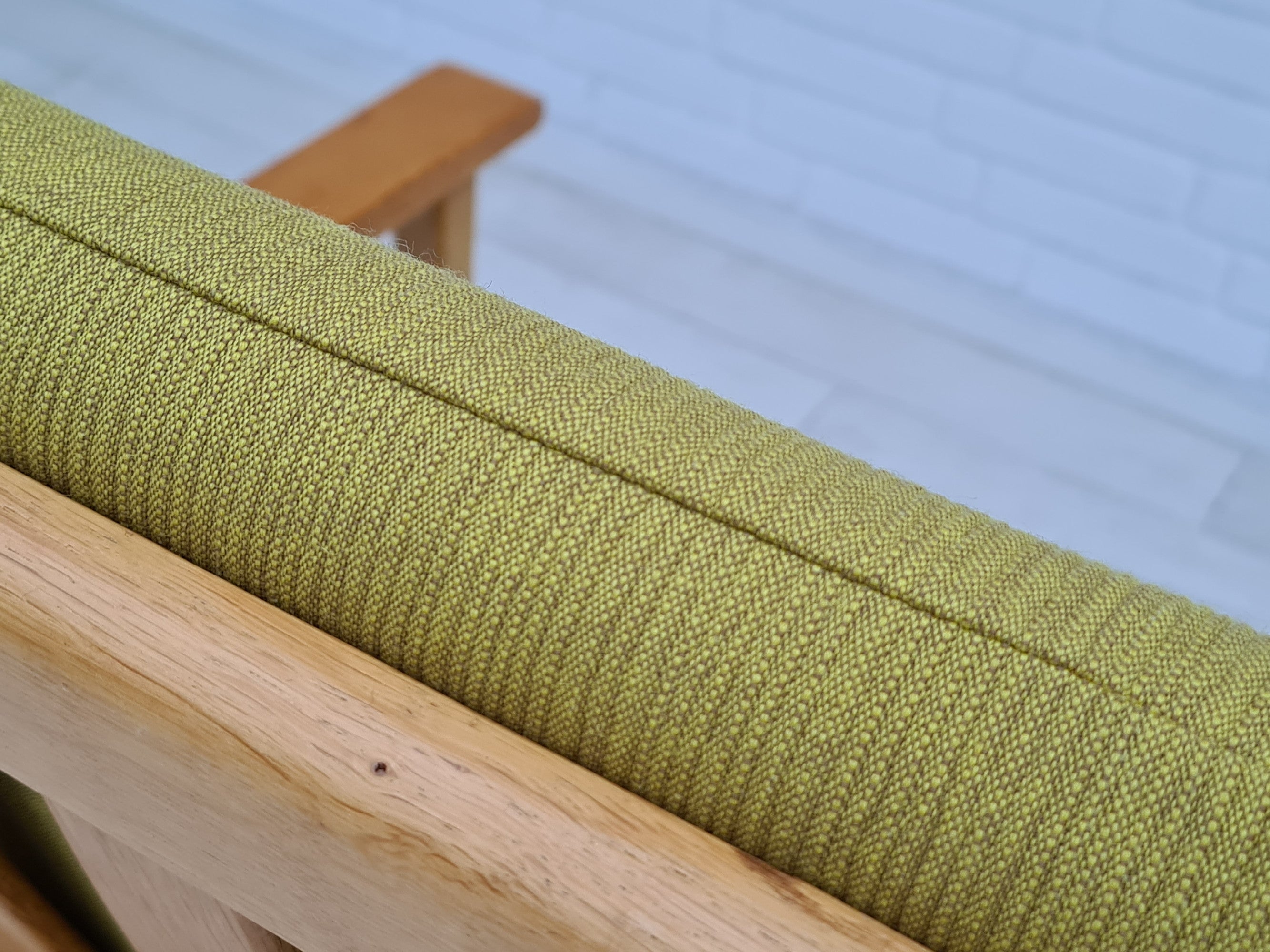 Model_2257_Armchair_by_Børge_Mogensen_1980_Denmark