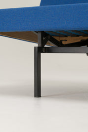 Model_540_Convertible_Sofa_Daybed_by_Gijs_van_der_Sluis,_Netherlands,_1961