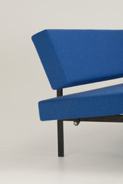 Model_540_Convertible_Sofa_Daybed_by_Gijs_van_der_Sluis,_Netherlands,_1961