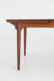 Model_54_-_Extendable_Dining_Table_-_Gunni_Omann