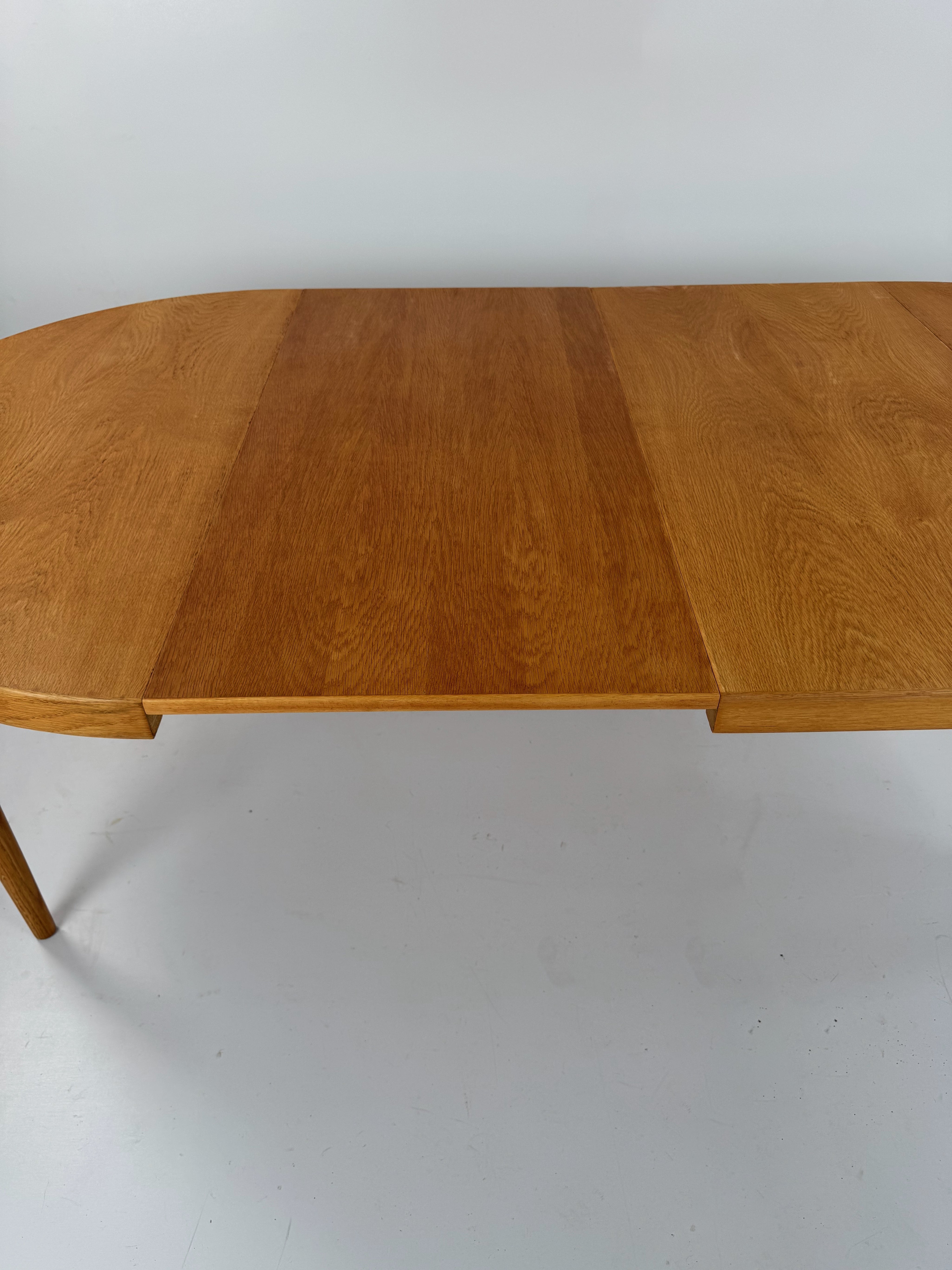Model_56_Extendable_Dining_Table,_Villy_Schou_Andersen,_Denmark,_1960s