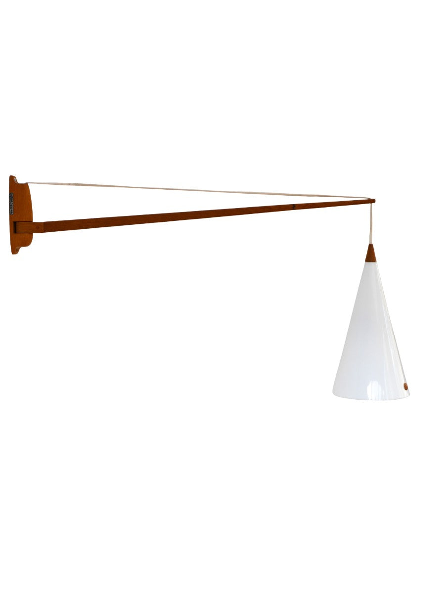 Model_734_Wall_Lamp_by_Uno_&_Östen_Kristiansson_for_Luxus,_Scandinavian_Modern,_1960s,_Sweden