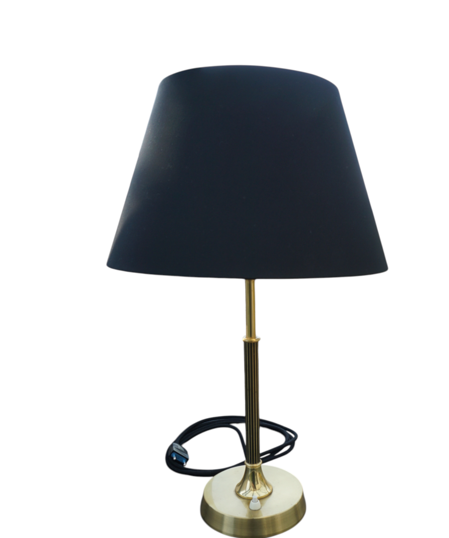 Model_B70_Brass_Table_Lamp_by_Einar_Bäckströms_Metallvarufabrik,_Swedish_Mid_Century_Modern_Lighting,_1950s