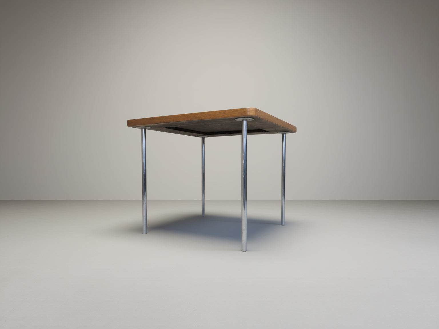 Model_B14_Bauhaus_Table_by_Marcel_Breuer_for_Mücke_Melder,_1930s,_Czechoslovakia