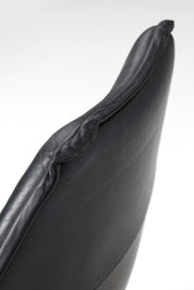 Model_F585_Sledge_Easy_Chair_by_Geoffrey_Harcourt