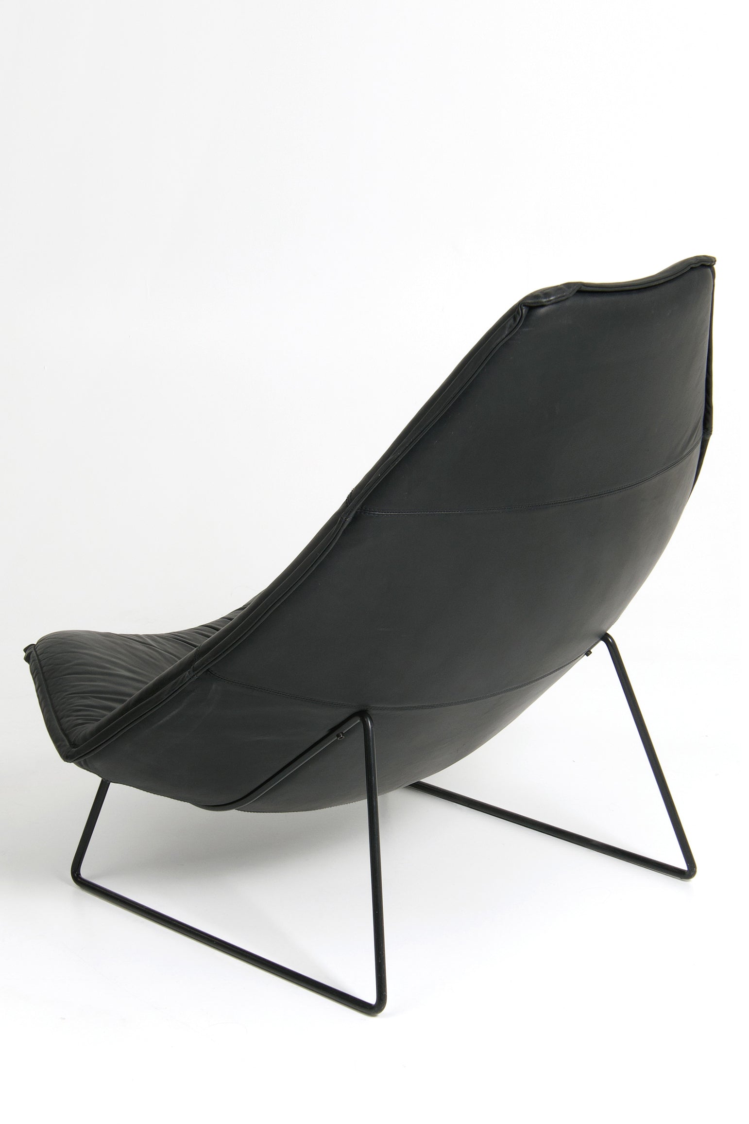 Model_F585_Sledge_Easy_Chair_by_Geoffrey_Harcourt