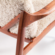 Tove_&_Edvard_Kindt-Larsen_FD125_Armchair_in_Curly_Wool