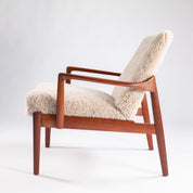 Tove_&_Edvard_Kindt-Larsen_FD125_Armchair_in_Curly_Wool