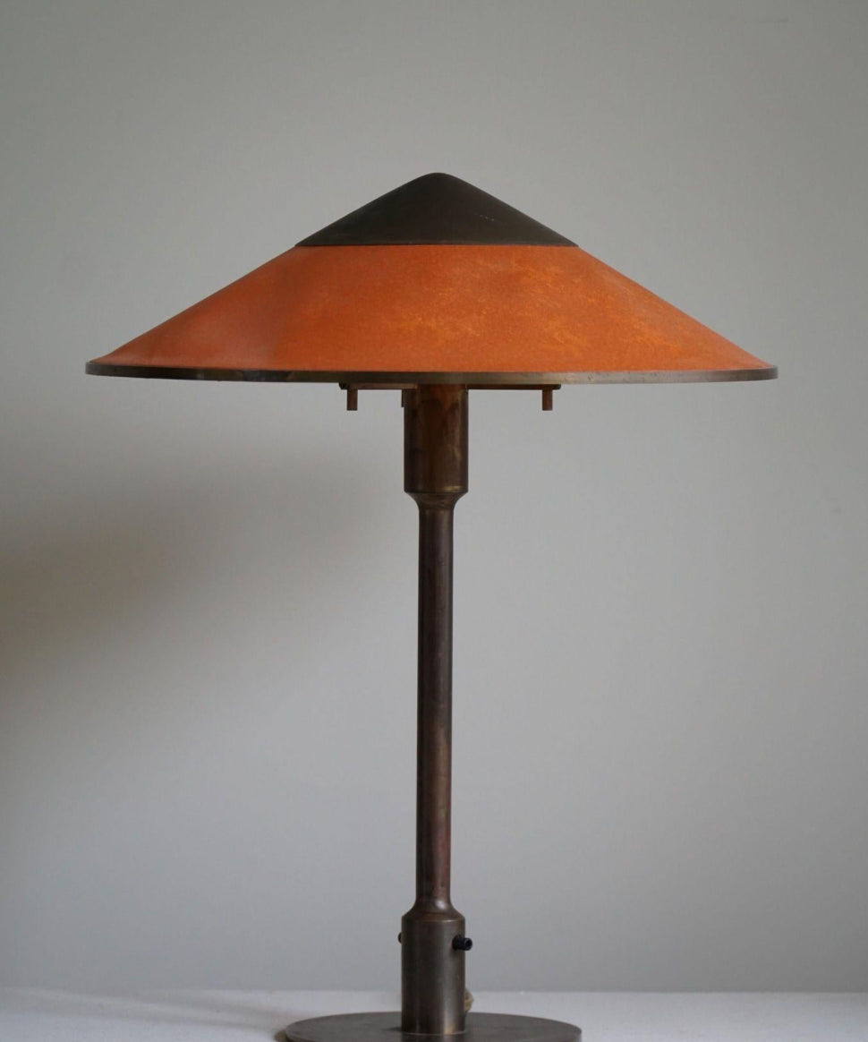 Model_T3_Table_Lamp_by_Niels_Rasmussen_Thykier,_Danish_Modern,_Made_in_1930s