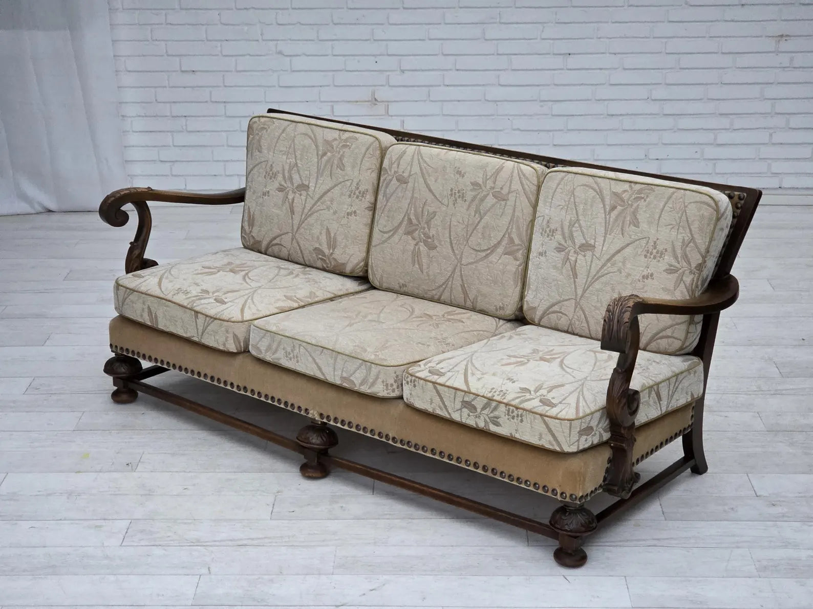 Modern_3-Seat_Sofa,_Mid-Century_Oak_&_Textile,_1950s_Denmark