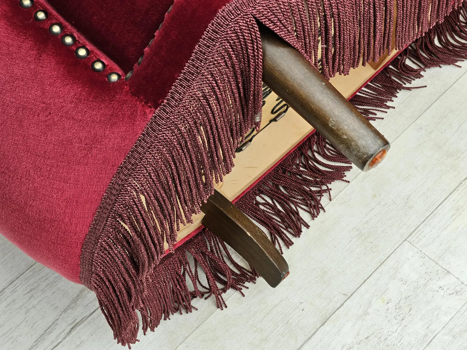 Modern_Banana_Lounge_Sofa,_Cherry_Red_Velour_&_Wood_Frame,_1970s_Denmark