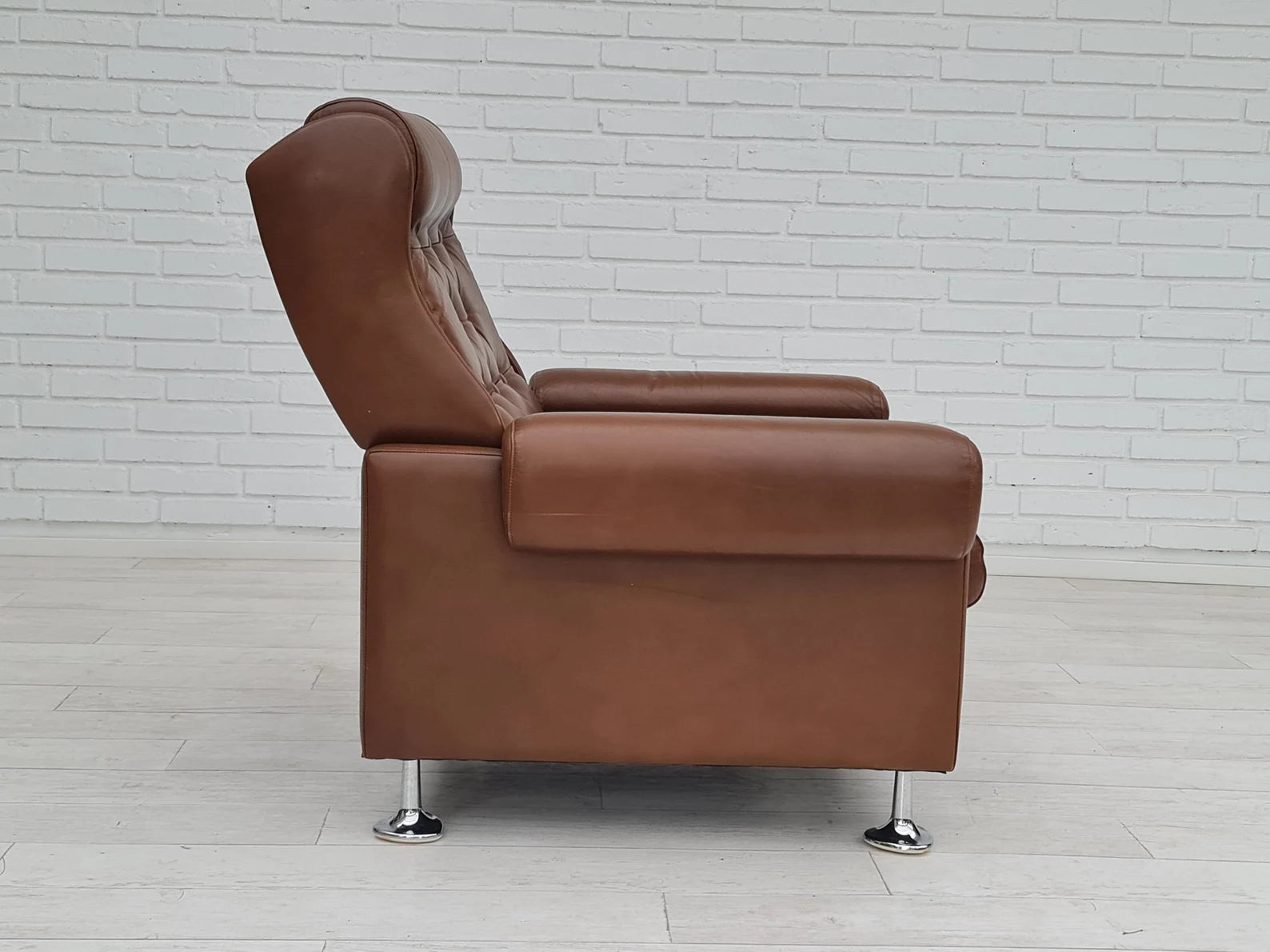 Modern_Lounge_Chair,_Leather,_1970s_Denmark