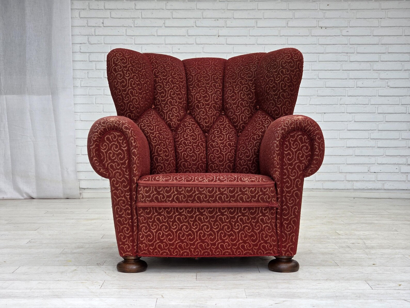Danish_Relax_Armchair_in_Red_Wool_and_Oak,_1960s,_Denmark