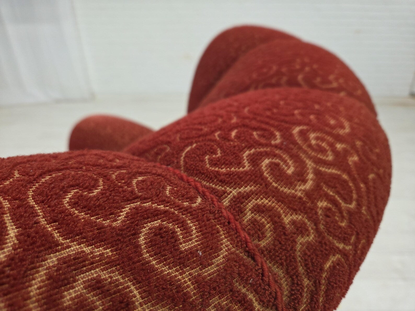 Danish_Relax_Armchair_in_Red_Wool_and_Oak,_1960s,_Denmark