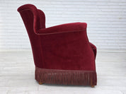 Modern_Lounge_Chair,_Red_Upholstery_&_Oak_Frame,_1970s_Denmark