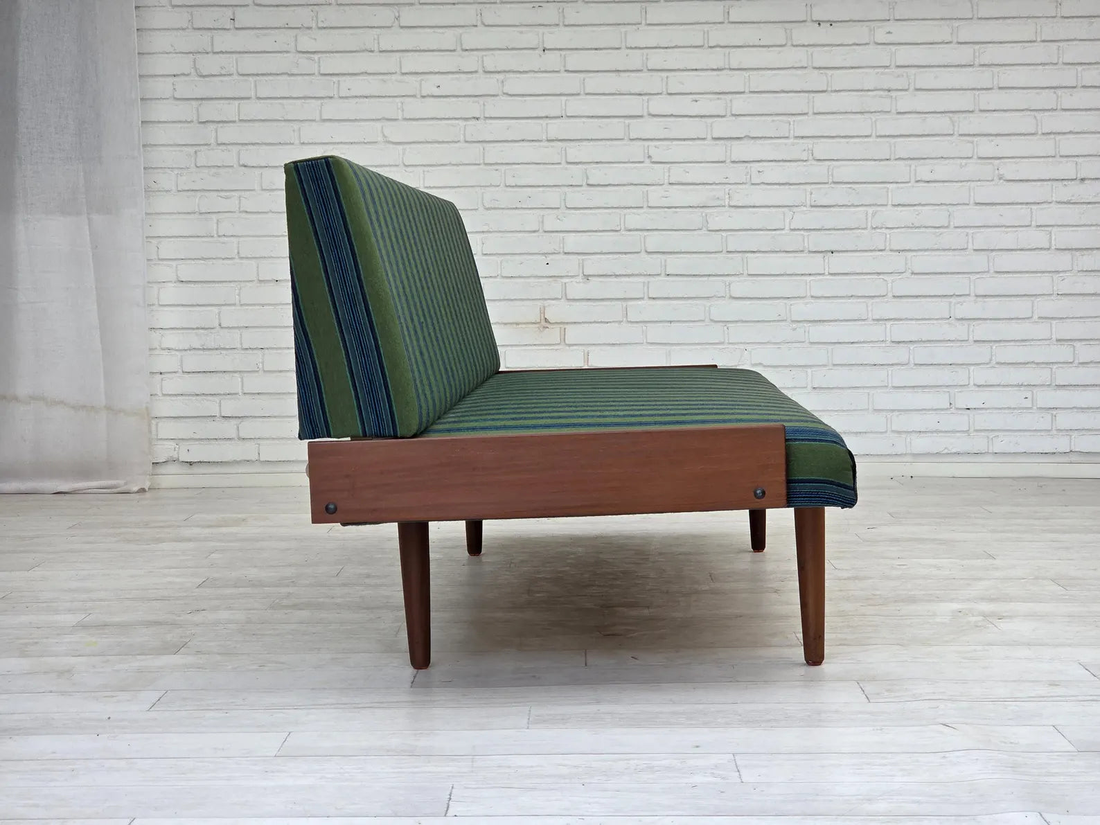 Modern_Sofa_to_Bed,_Upholstery,_1970s_Denmark