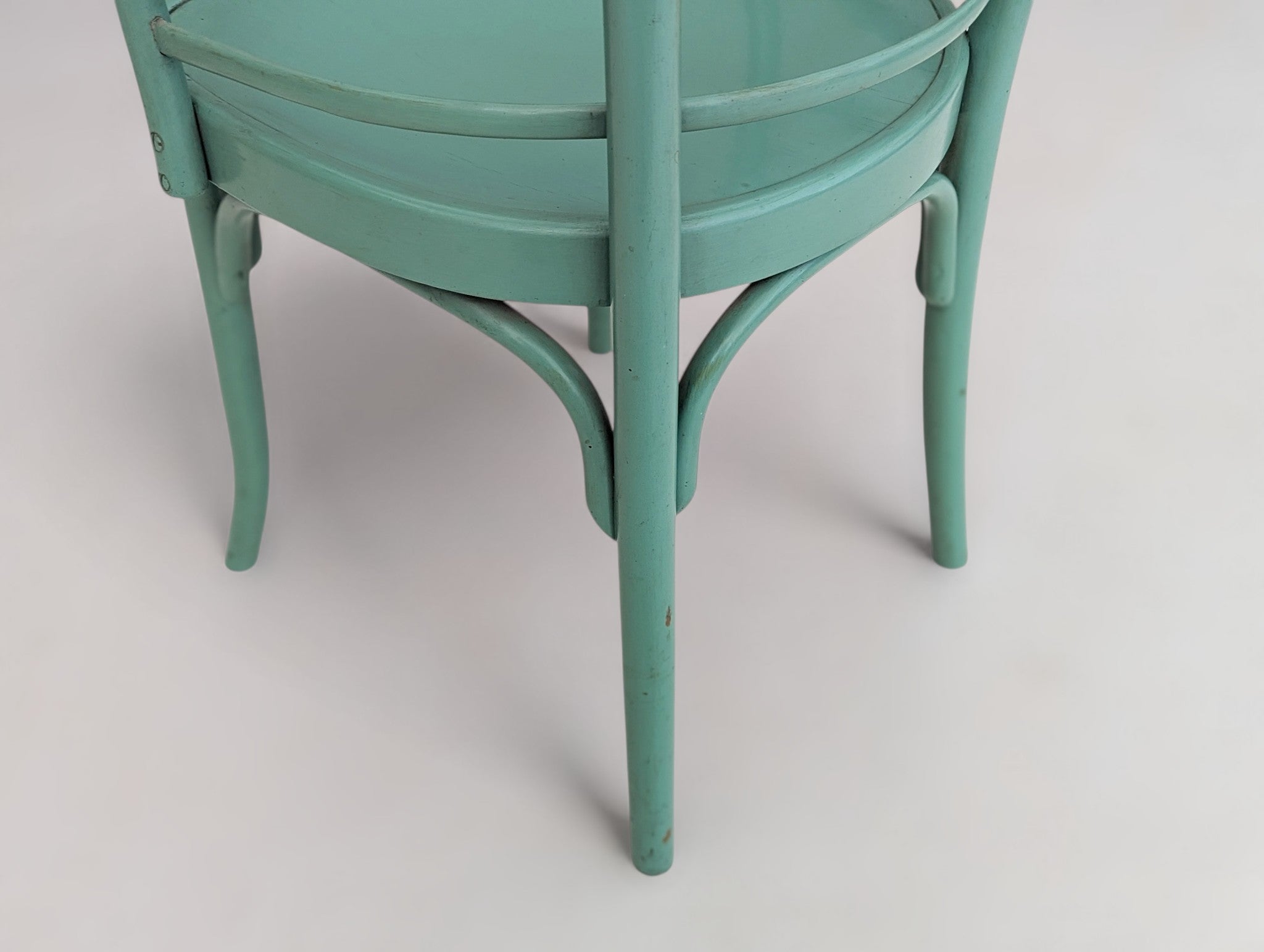 Modern_Viennese_Set_Thonet_B_246_Chairs_&_T_142_Table_by_Josef_Frank,_1930s