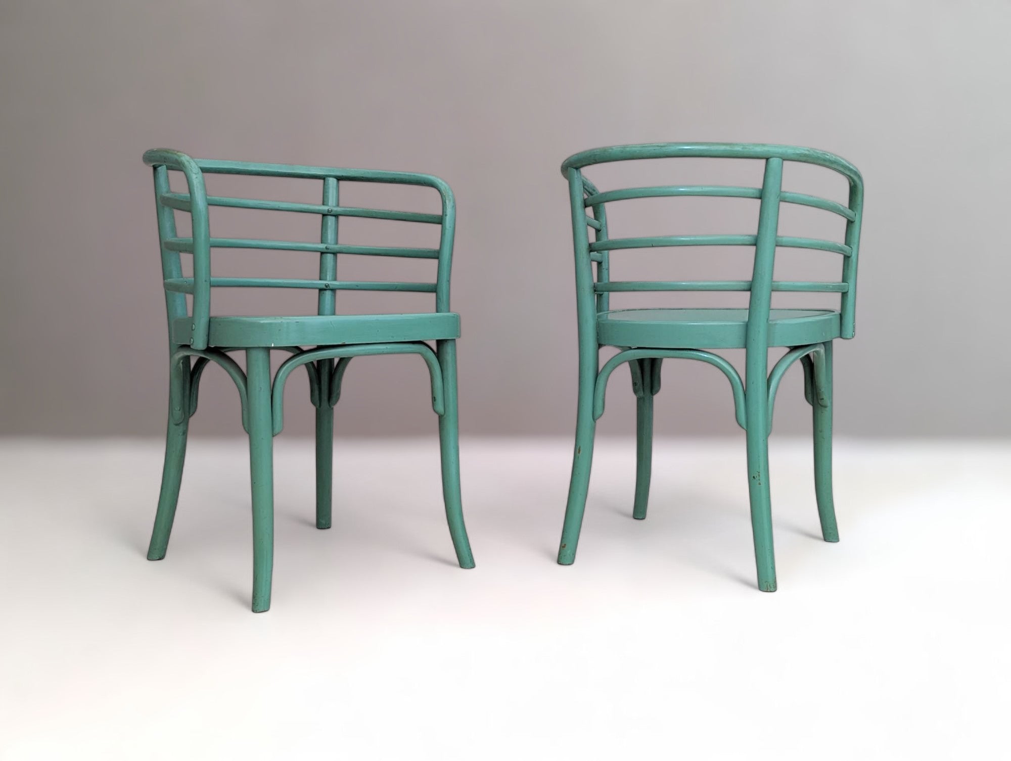 Modern_Viennese_Set_Thonet_B_246_Chairs_&_T_142_Table_by_Josef_Frank,_1930s