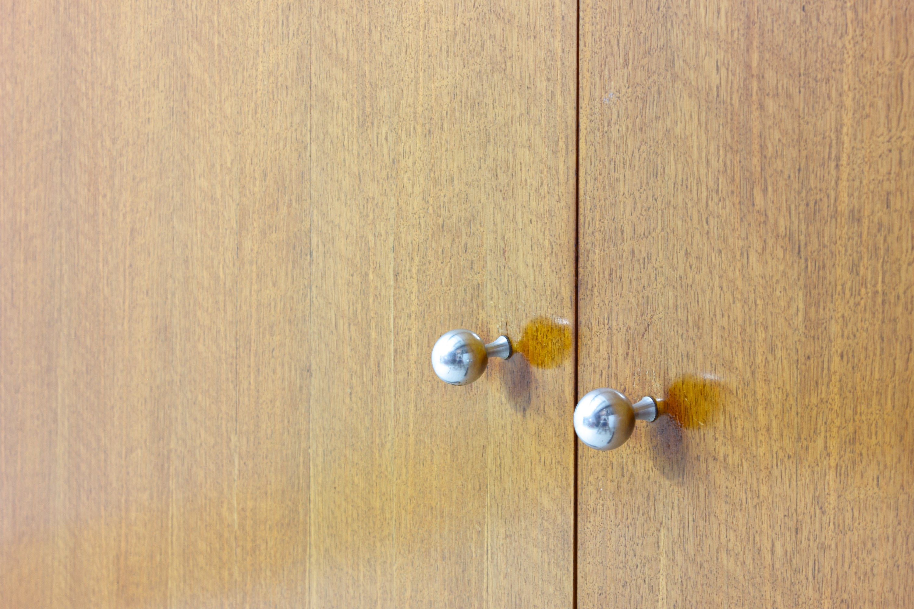 Vintage_Belgian_Mid_Century_Sideboard_in_Maple_Veneer,_1960s_Modern_Storage_Cabinet