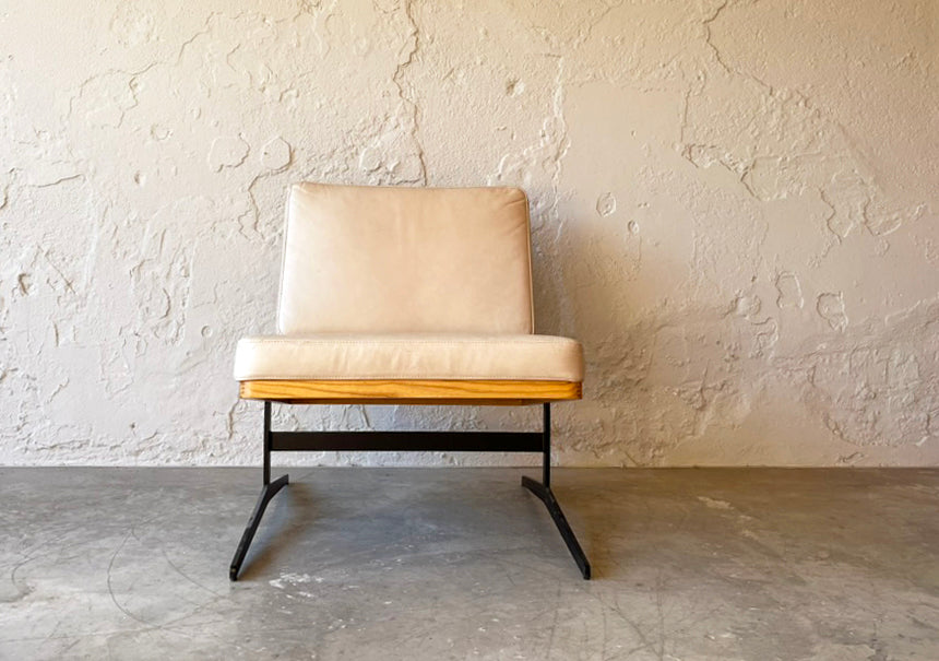 Modernist_Easy_Chair_in_Faux_Leather_and_Cast_Iron,_1990s