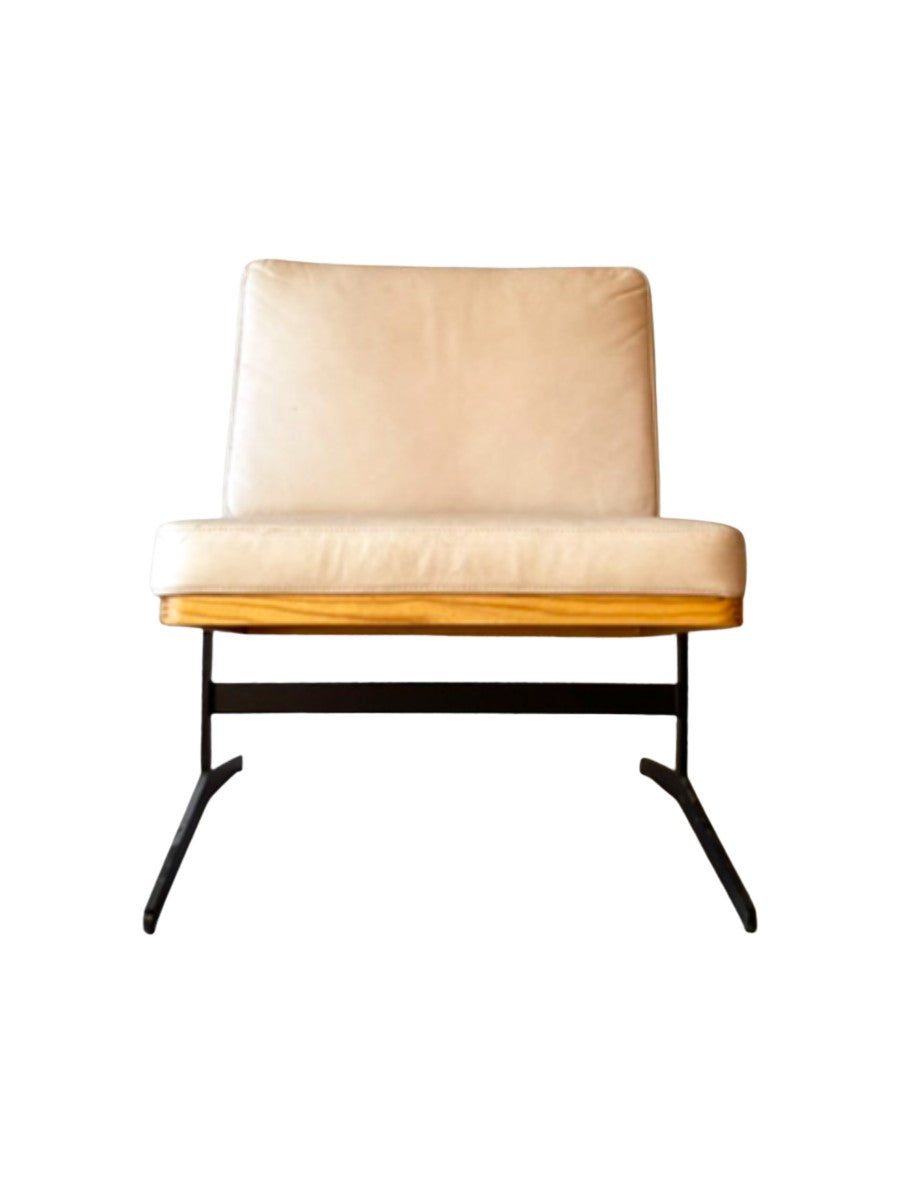 Modernist_Easy_Chair_in_Faux_Leather_and_Cast_Iron,_1990s