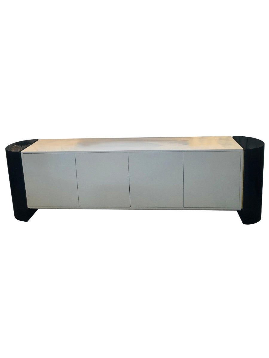Modernist_Sideboard_in_White_and_Black_Lacquer,_1970s