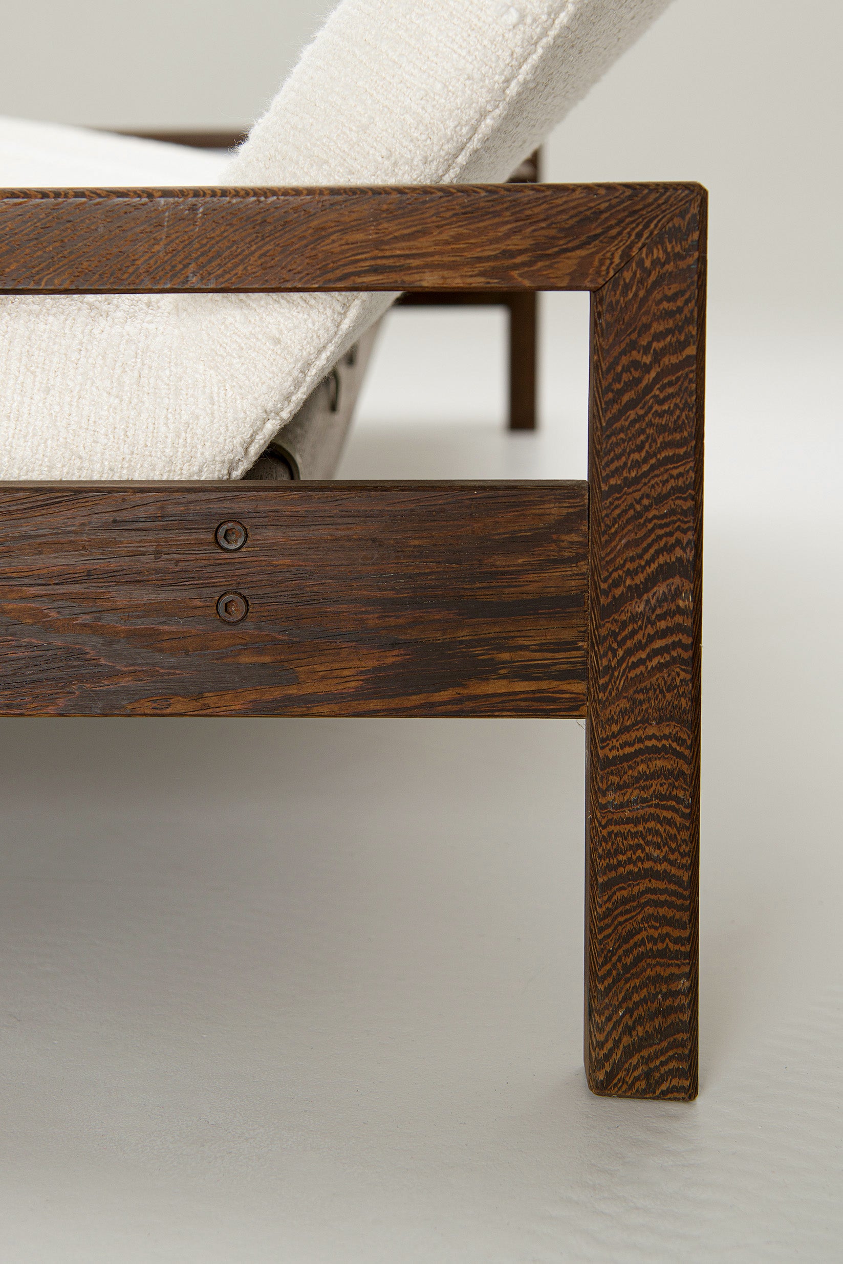 Set_of_Modular_Seating_by_Georges_Van_Rijck