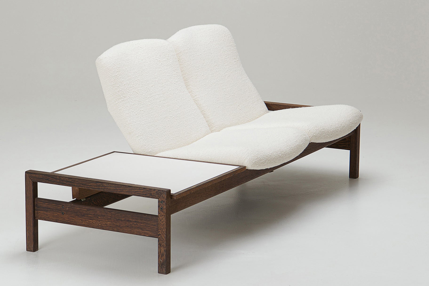 Set_of_Modular_Seating_by_Georges_Van_Rijck