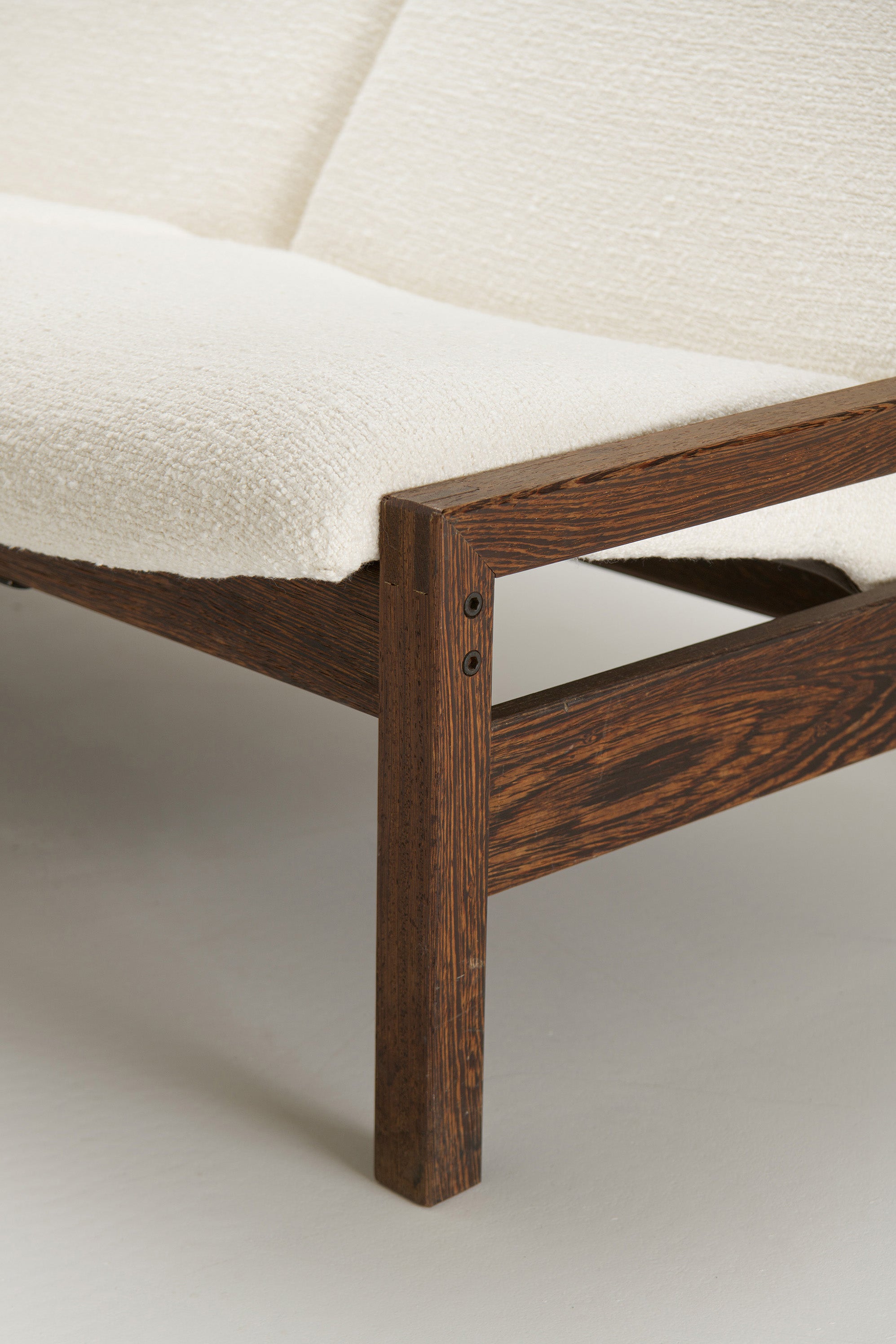 Set_of_Modular_Seating_by_Georges_Van_Rijck