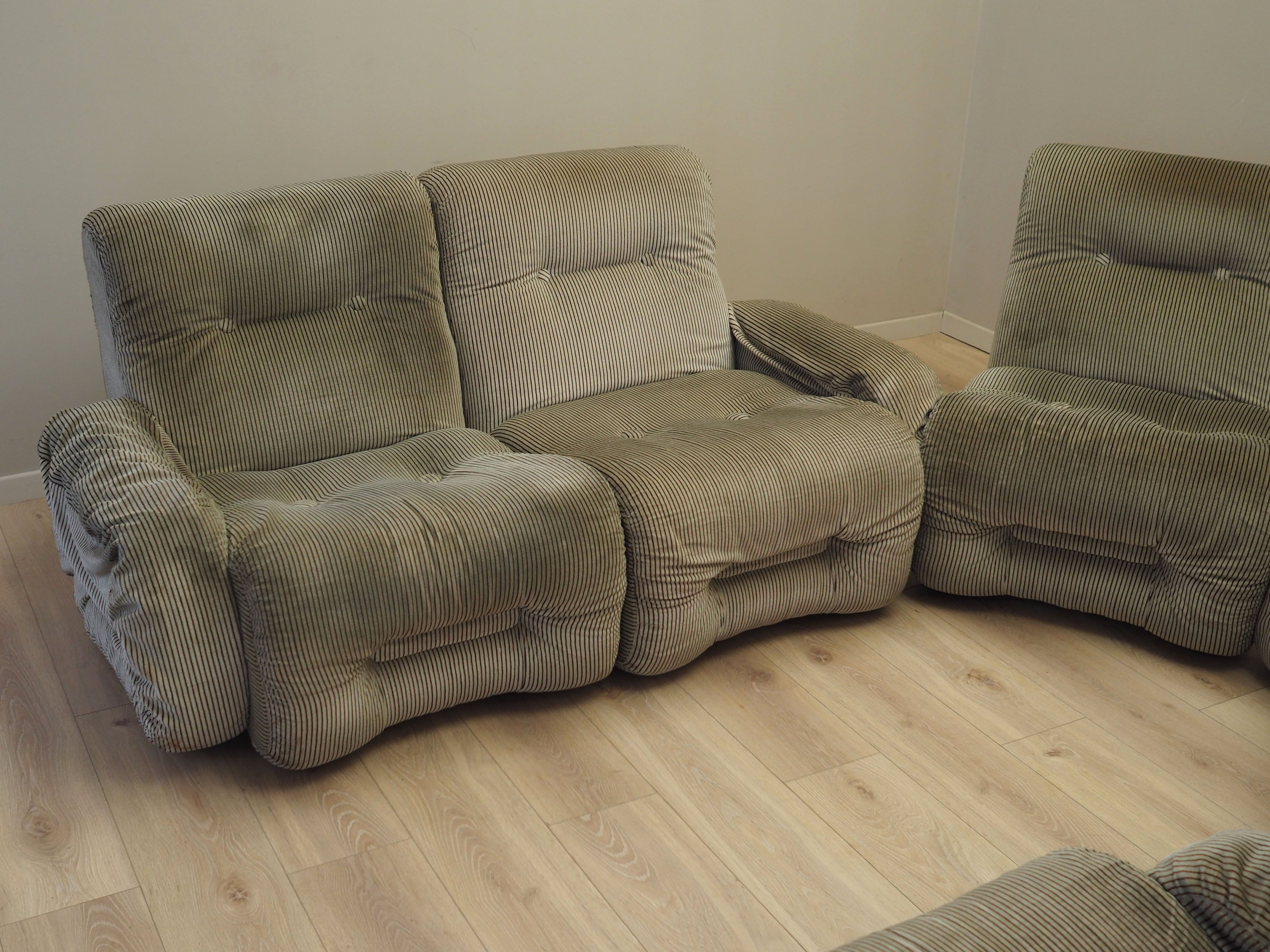 Italian_Modular_Sofa_from_1960s,_Italy