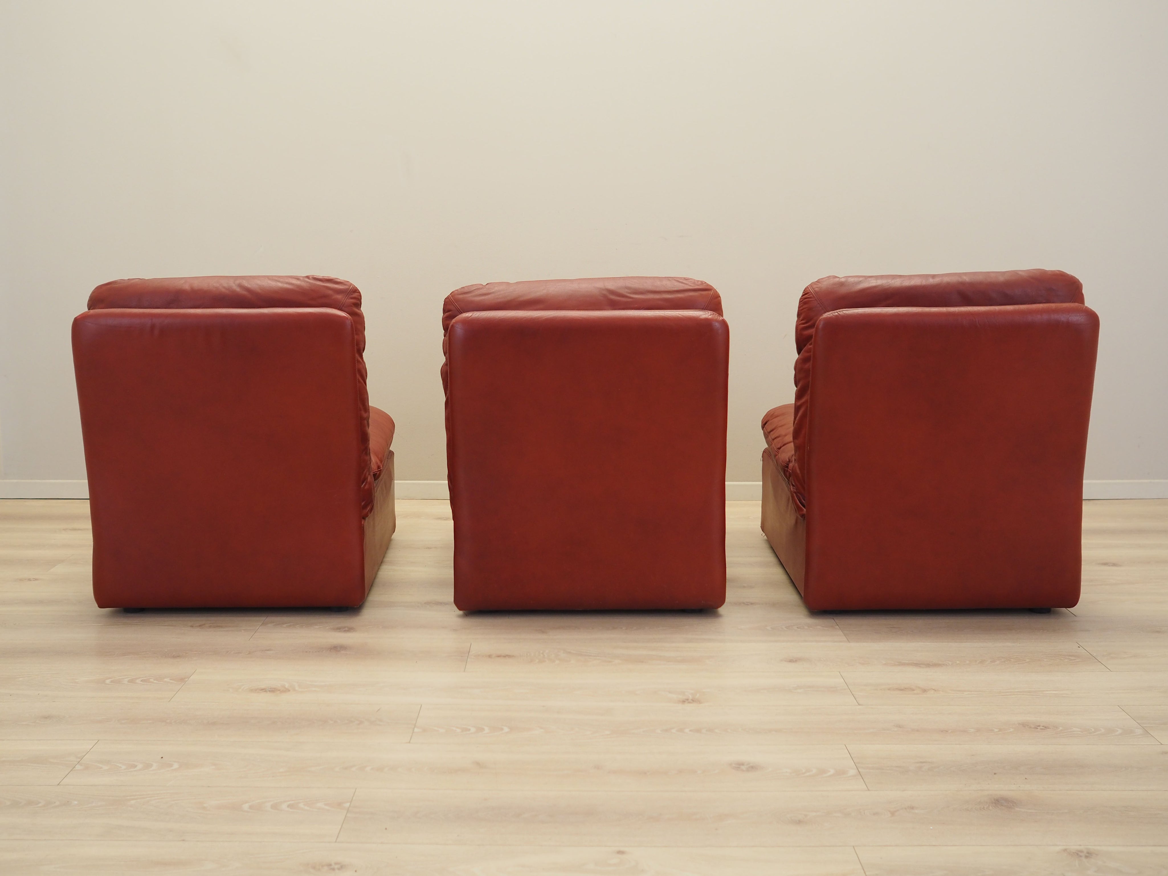 Set_of_3_Modular_Sofa,_Original_Leather,_1960s,_Italy