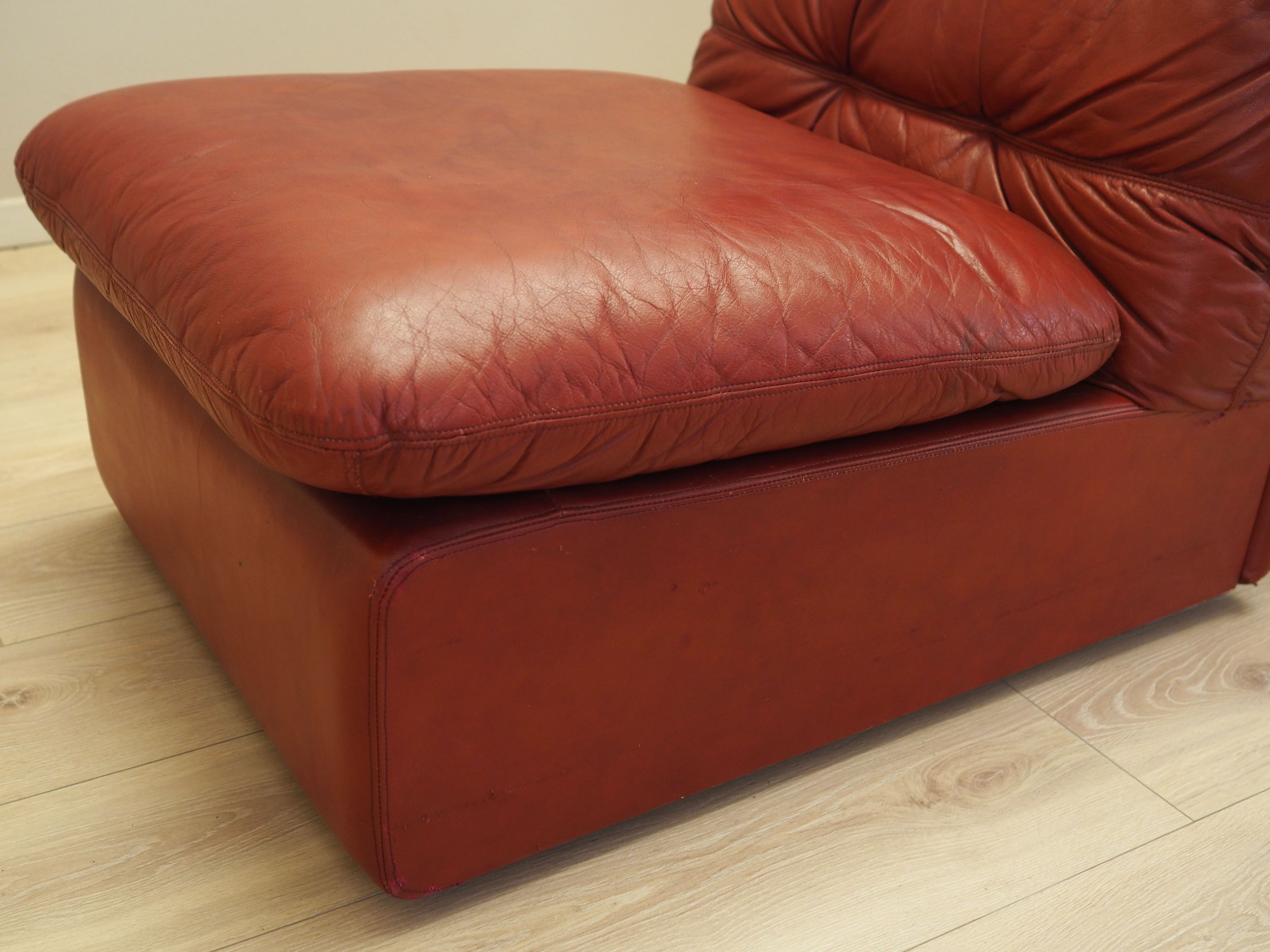 Set_of_3_Modular_Sofa,_Original_Leather,_1960s,_Italy