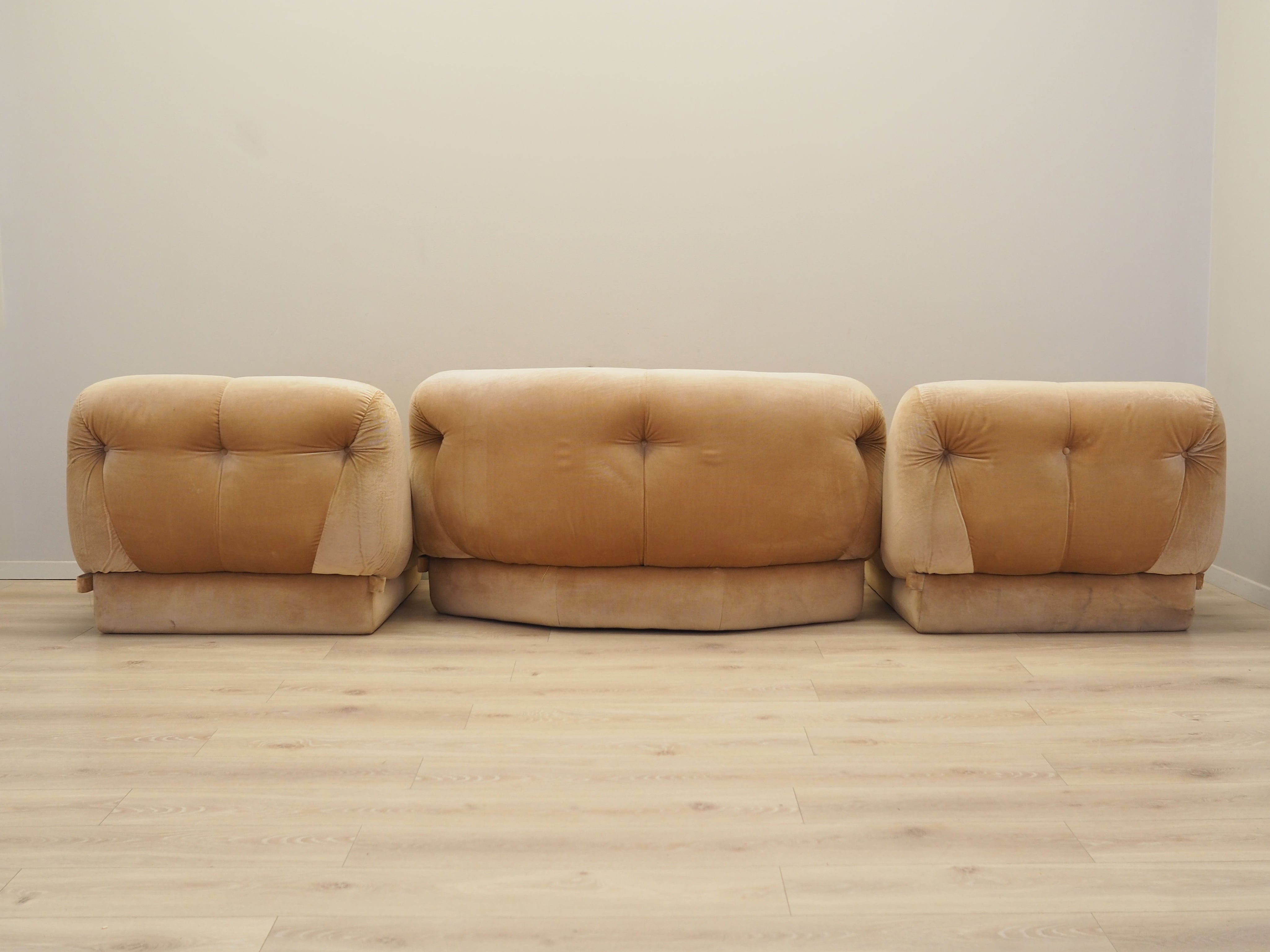 Set_of_3_Nuvolone_Modular_Sofa_by_Rino_Maturi_for_Mimo_Padova,_1970s,_Italy