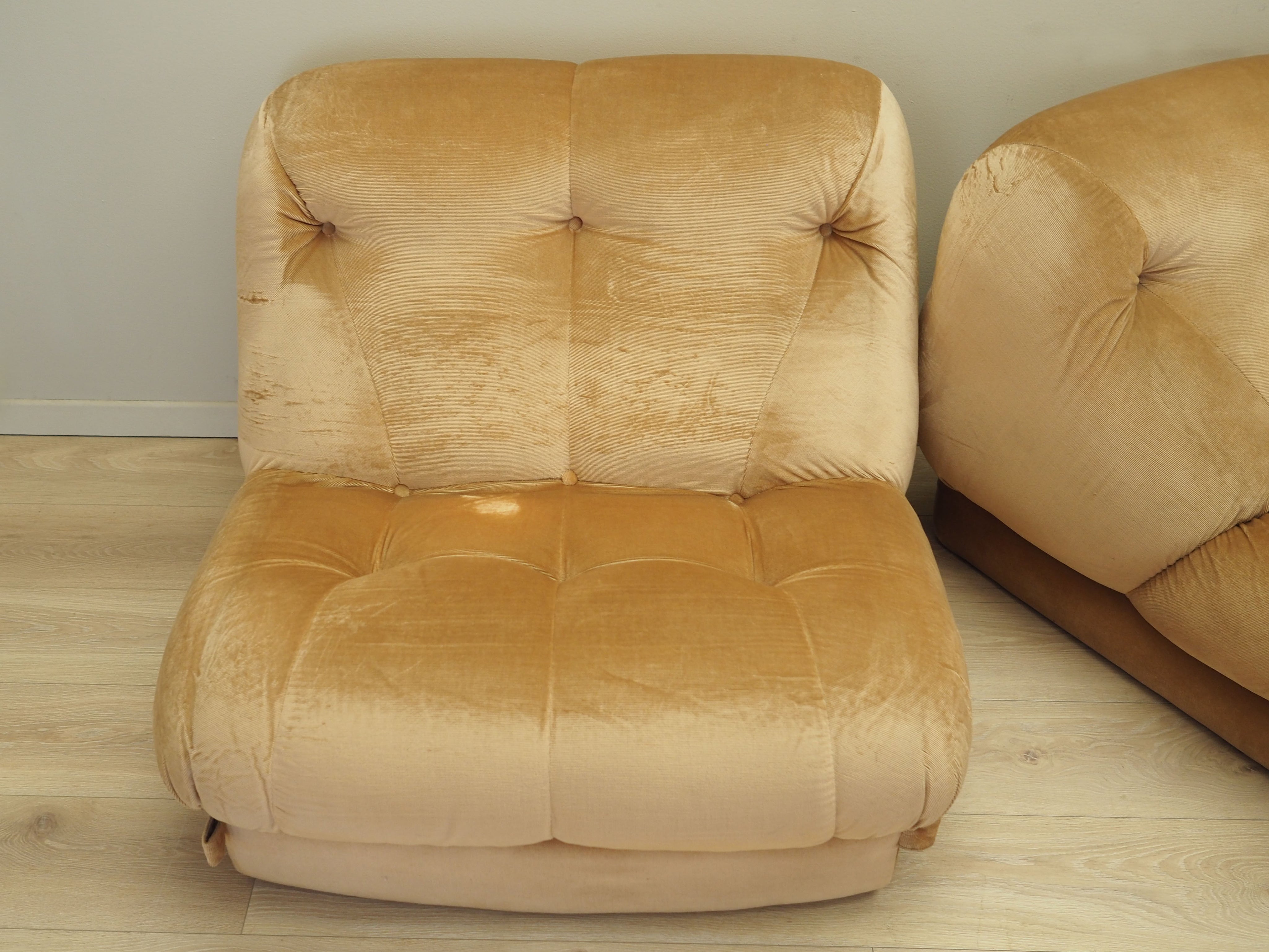 Set_of_3_Nuvolone_Modular_Sofa_by_Rino_Maturi_for_Mimo_Padova,_1970s,_Italy