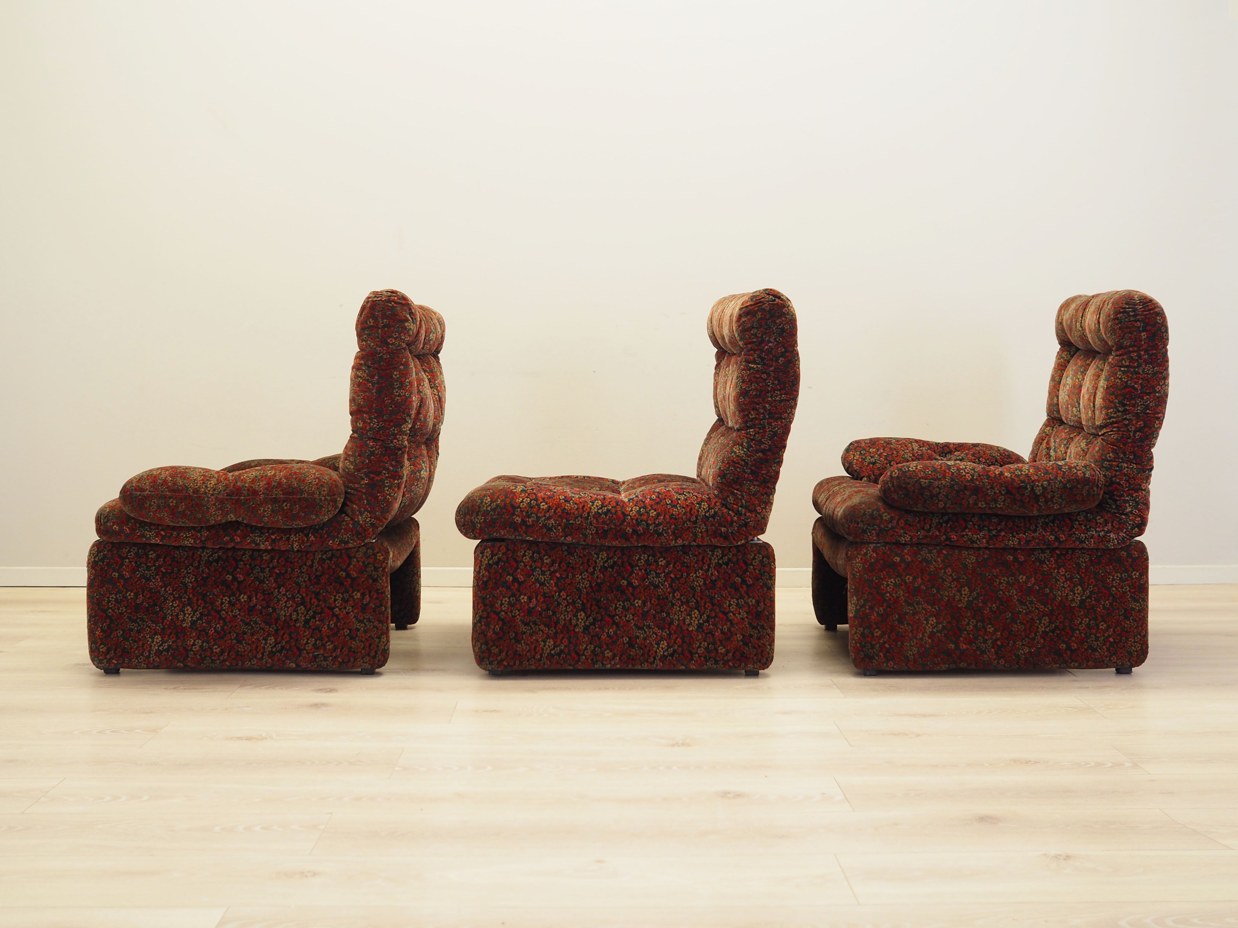 Set_of_3_Italian_Modular_Velour_Sofa_from_1960s,_Italy