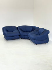Set_of_3_Modular_space_age_armchairs_in_blue_from_Airborne