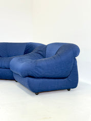 Set_of_3_Modular_space_age_armchairs_in_blue_from_Airborne